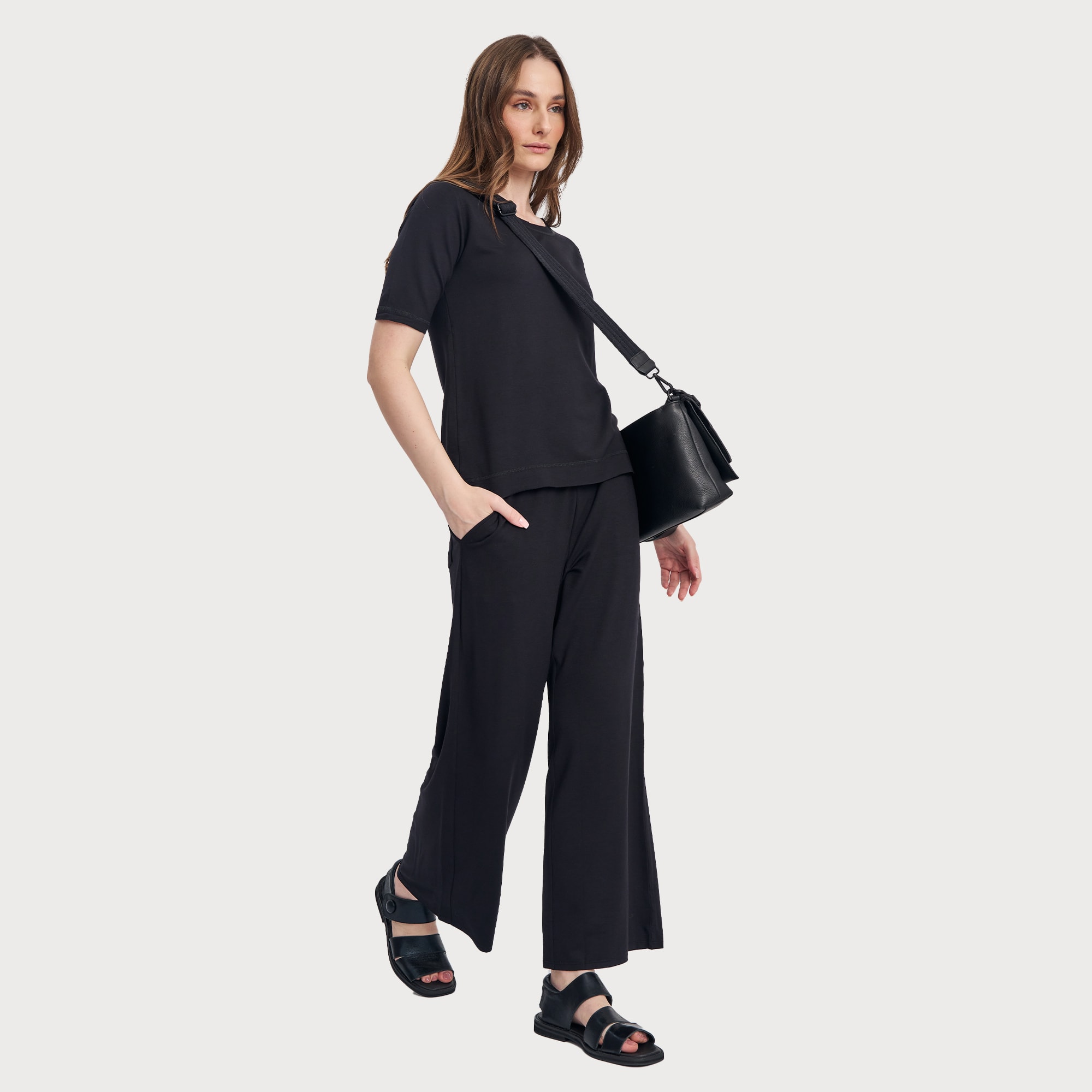 Product image - 49d6e6fb-cd78-4d52-814f-9382c89a4dca